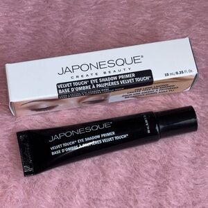 Japonesque Velvet Touch Eye Shadow Primer